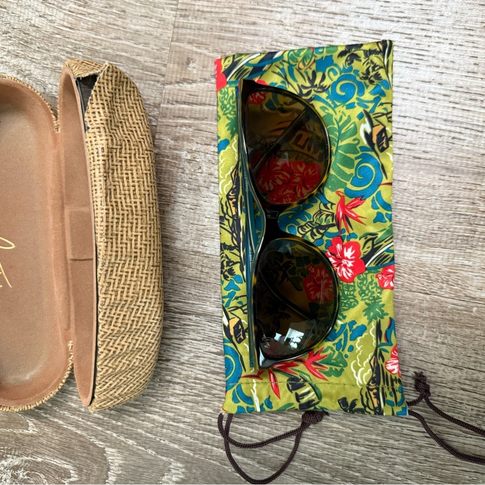 Women’s Maui Jim Sunglasses with Floral Drawstring Pouch
